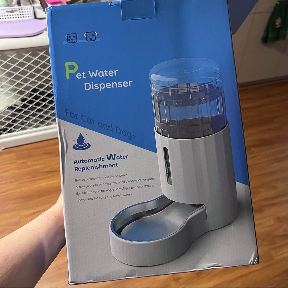 Pet Water Dispenser - Gray and Clear Automatic Waterer